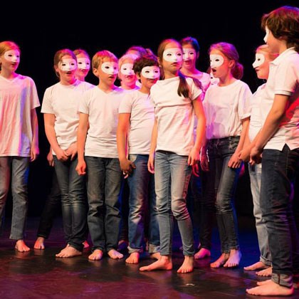 Theater Gemaskerde Kinderen